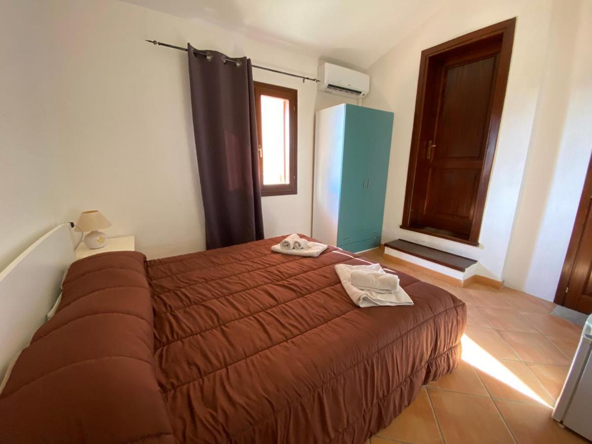 La Coccinella Al Mare Bed & Breakfast San Teodoro  Exterior foto